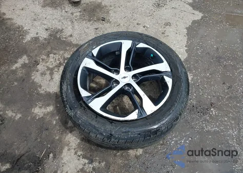 2025 Chevrolet Trax Fwd 1Rs из США, поврежденный, VIN KL77LGEP2SC010631